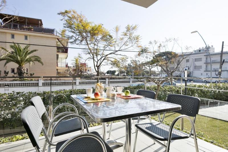Apartamentos Castellmar Кастельдафелс Екстер'єр фото